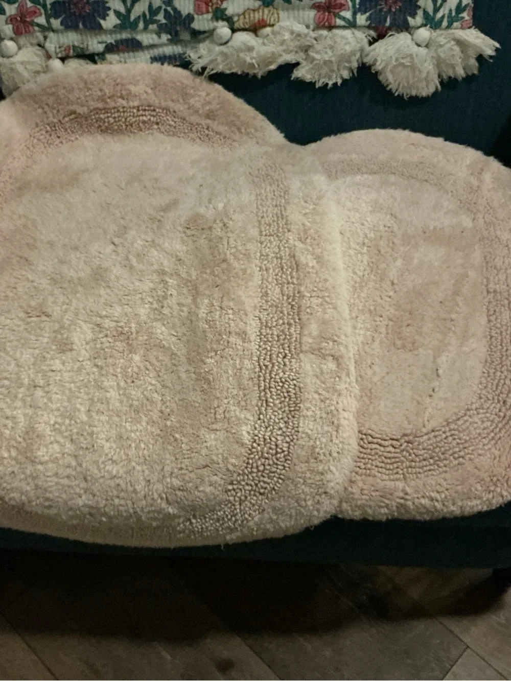 Plush Kids Bath Mat Set in Light Pink - Soft Absorbent Bath Mat
